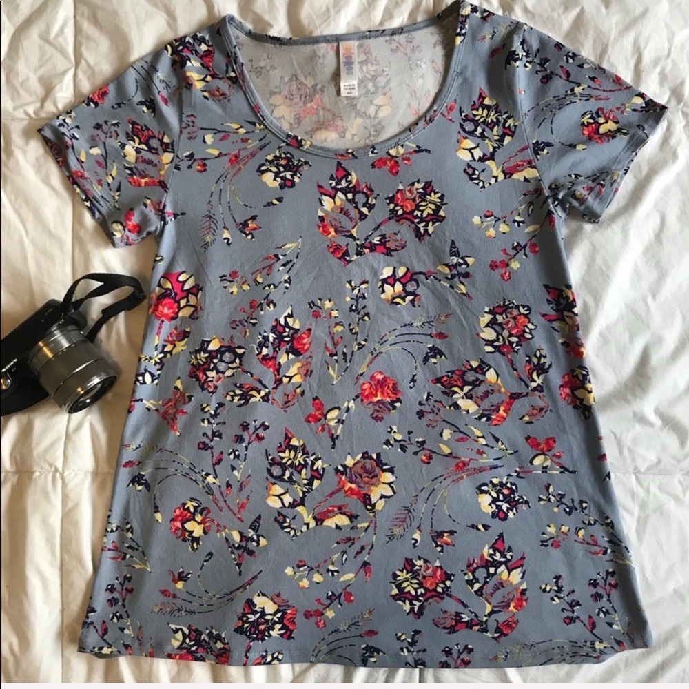 LuLaRoe shortsleeve top floral print size XXS